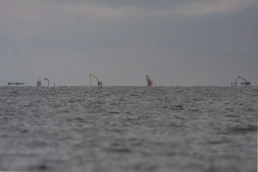 Kranen rijden over water